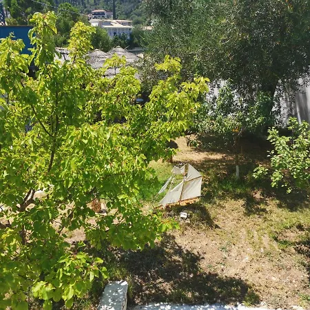 Iris Apartahotel Áyios Nikítas