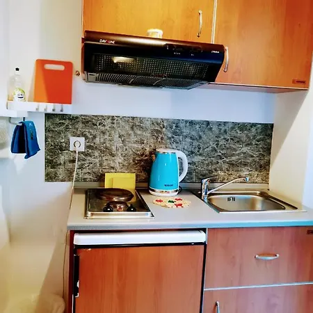 Iris Apartahotel Áyios Nikítas