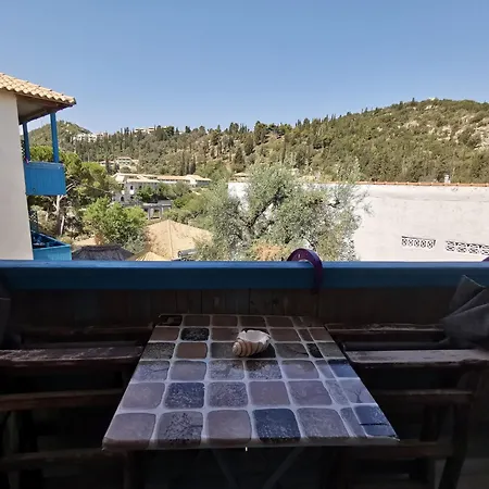 Iris Apartahotel Áyios Nikítas