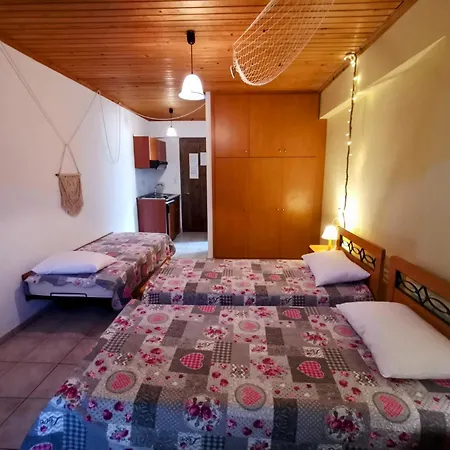 Apartahotel Iris Áyios Nikítas