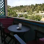 Iris 3* Áyios Nikítas