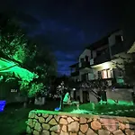 Iris شقة فندقية 3*