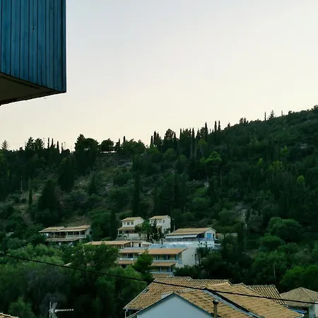 Iris Apartahotel *