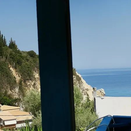 Iris Aparthotel Agios Nikitas
