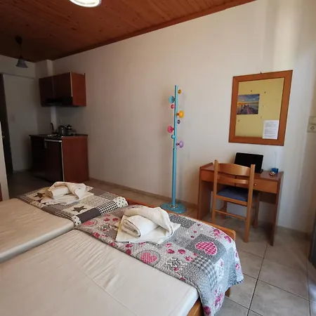 Iris Aparthotel