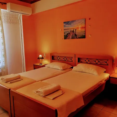 Iris Aparthotel