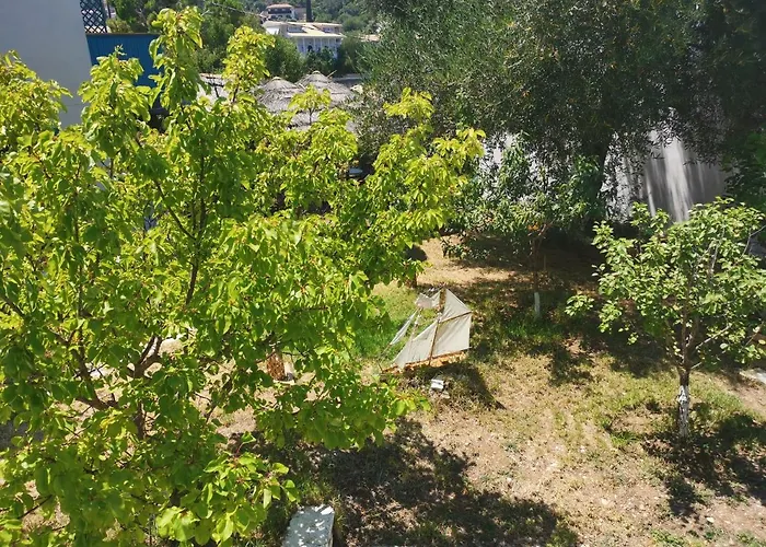 Iris Aparthotel Áyios Nikítas