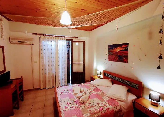 Iris Aparthotel Áyios Nikítas