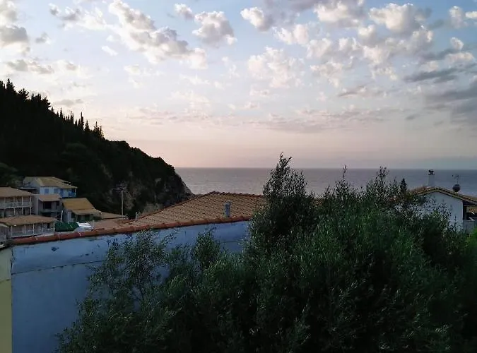 Aparthotel Iris 3*